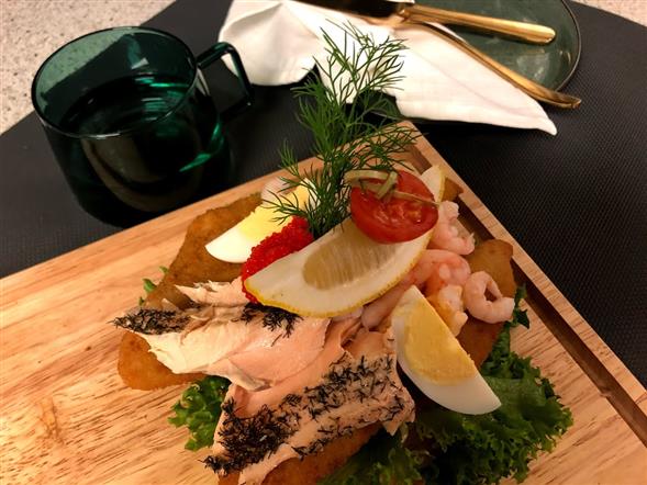 Fredag den 12. december